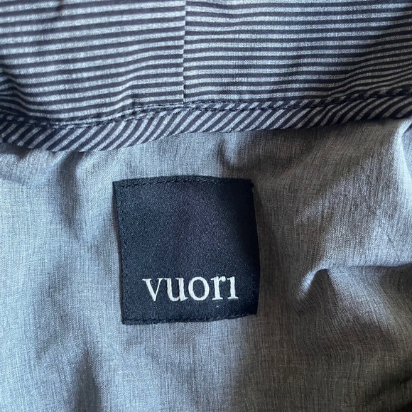 Vuori Black Camo Hooded Lightweight Jacket Windbreaker Women's XS *Flaw* - Picture 5 of 8